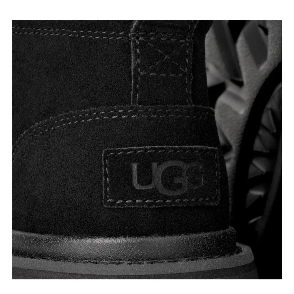 UGG Mens Chukka Lug Black Suede Lace Up Boots 1171113 Size 10
